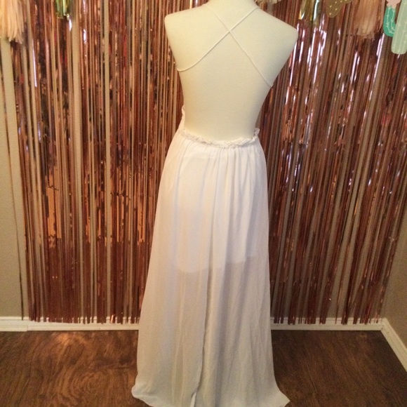 White Floral Pattern Dress - Picture 2 of 3